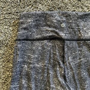 Lululemon 10 great condition full length